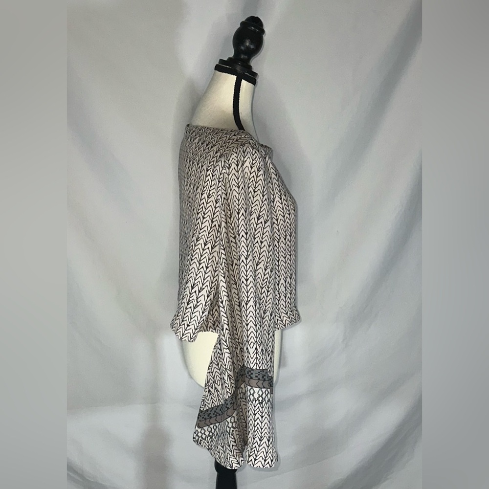 FREE PEOPLE Stars Aligned Bell Sleeve Crop Top Blouse in Chevron Tribal Size S - Picture 7 of 12
